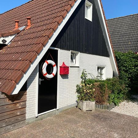 De Lauwersmeer Vogel Mit Eingezaeuntem Garten Anjum Exterior foto