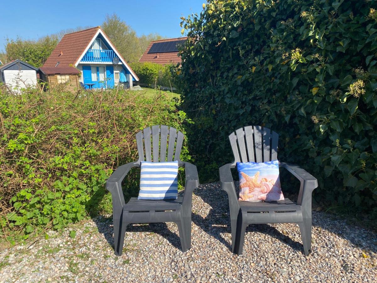 De Lauwersmeer Vogel Mit Eingezaeuntem Garten Anjum Exterior foto