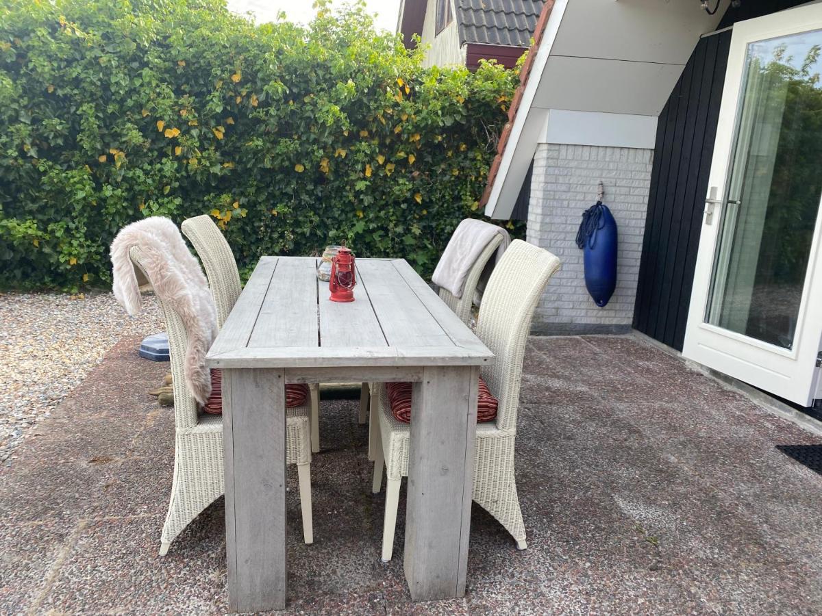 De Lauwersmeer Vogel Mit Eingezaeuntem Garten Anjum Exterior foto